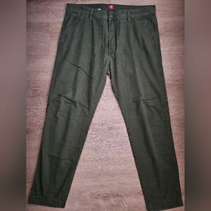 Levi's Men's XX Standard Taper Chino Pants